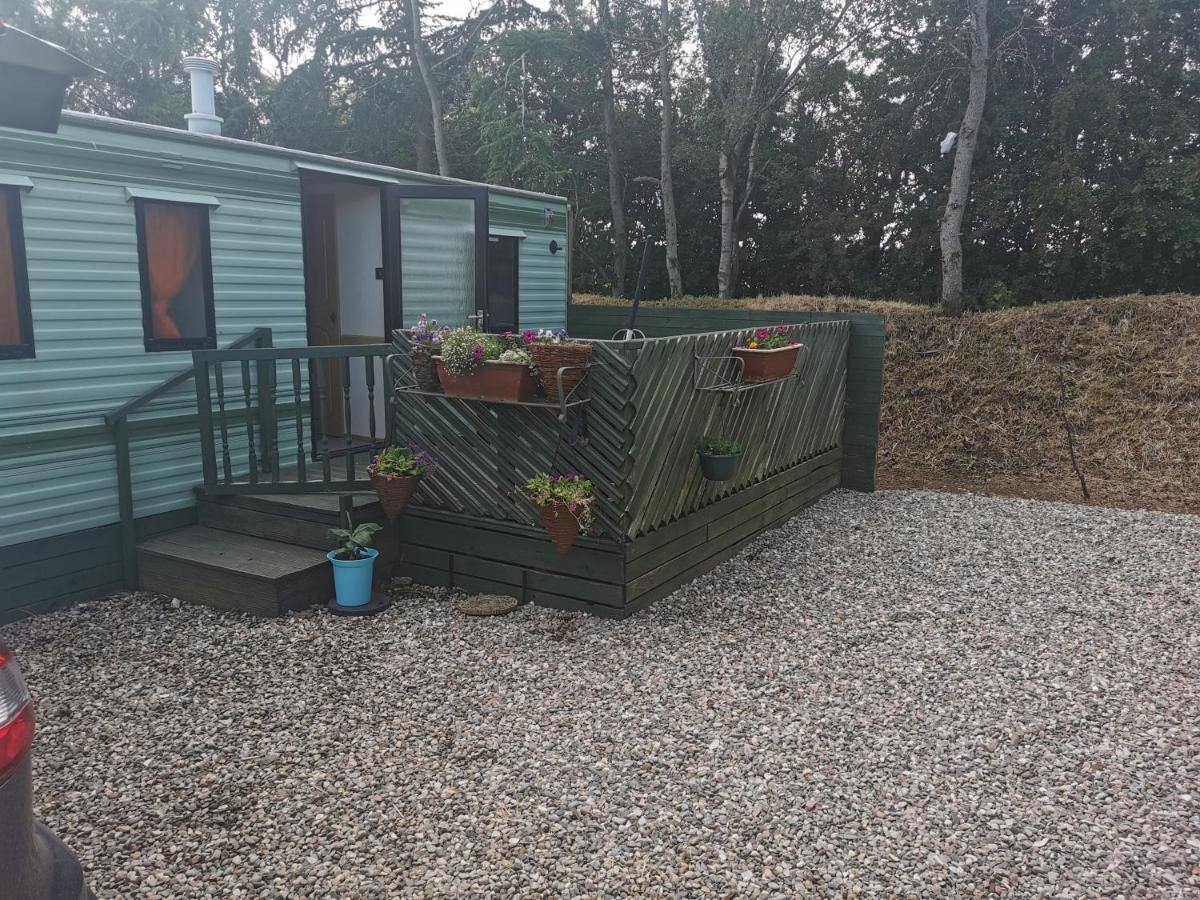 Lochlands Caravan Park X Villa Forfar Eksteriør bilde